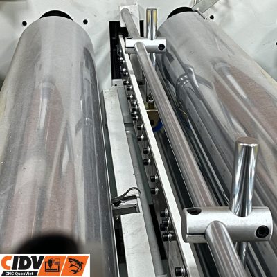GXY-WT-1300 Máy dán phủ keo nước tích hợp tráng keo ép lô (2)
