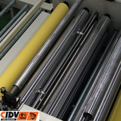 GXY-WT-1300 Máy dán phủ keo nước tích hợp tráng keo ép lô (3)